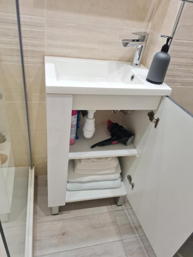 Appartement Vue Mer,Acces Direct Plage,Fibre,Clim,Parking Public Gratuit Le Barcarès Exteriör bild